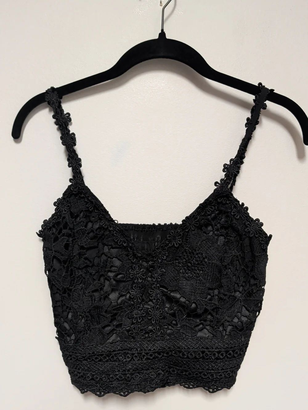 SHEIN Black Crochet Lace Cropped Tank Top